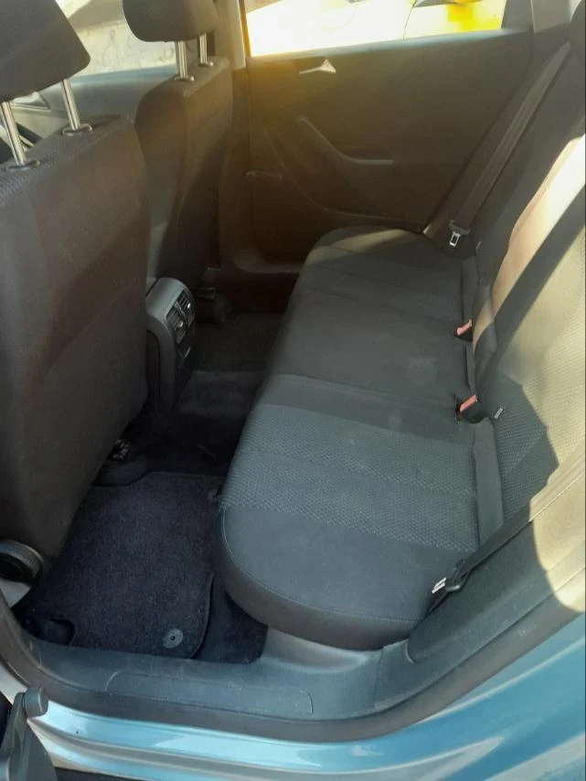 VW Passat, снимка 4 - Автомобили и джипове - 56140351