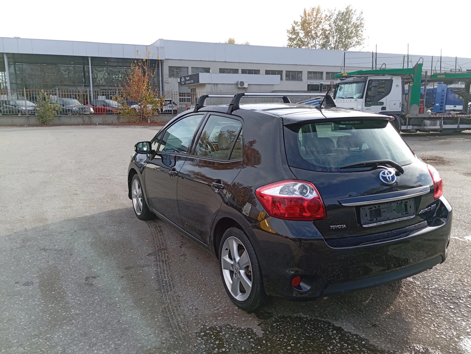 Toyota Auris 1.8 hibrid - изображение 5