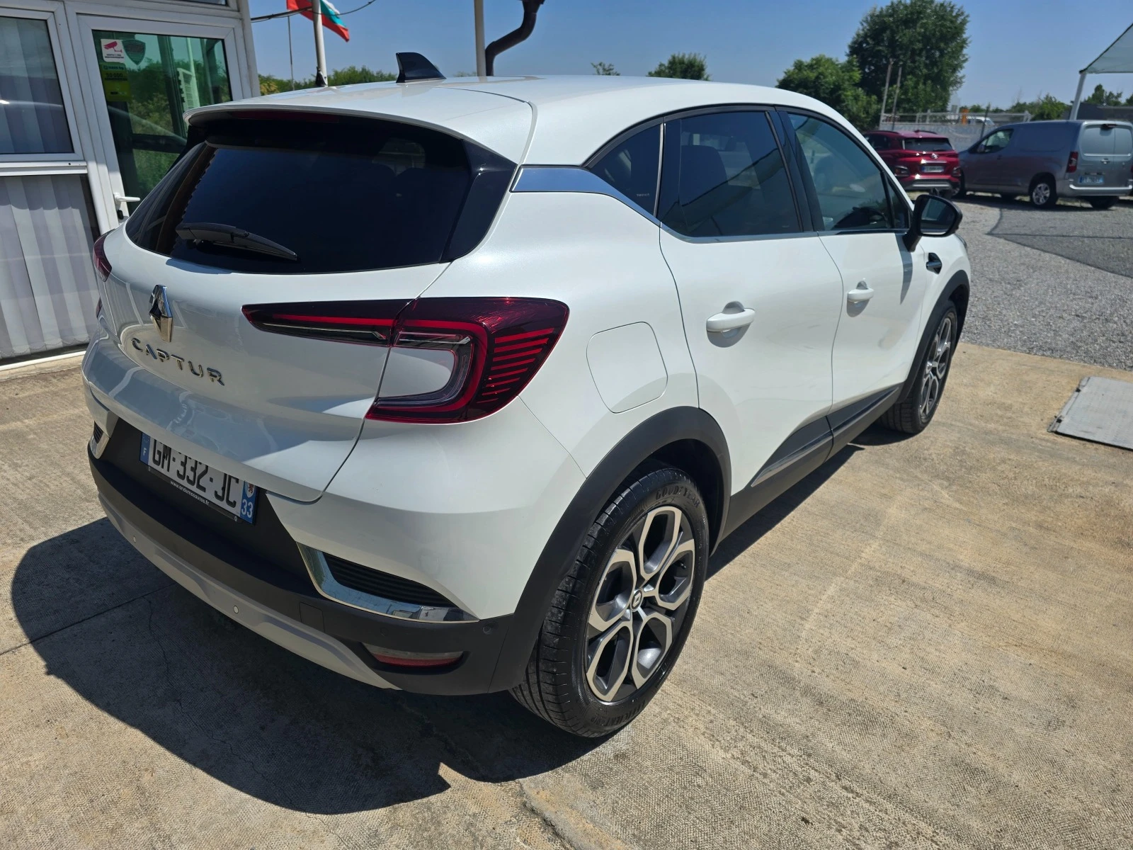 Renault Captur 1.3TCE 158к.с.* Гаранция* 10000км.* 360 KAMERA  - изображение 5