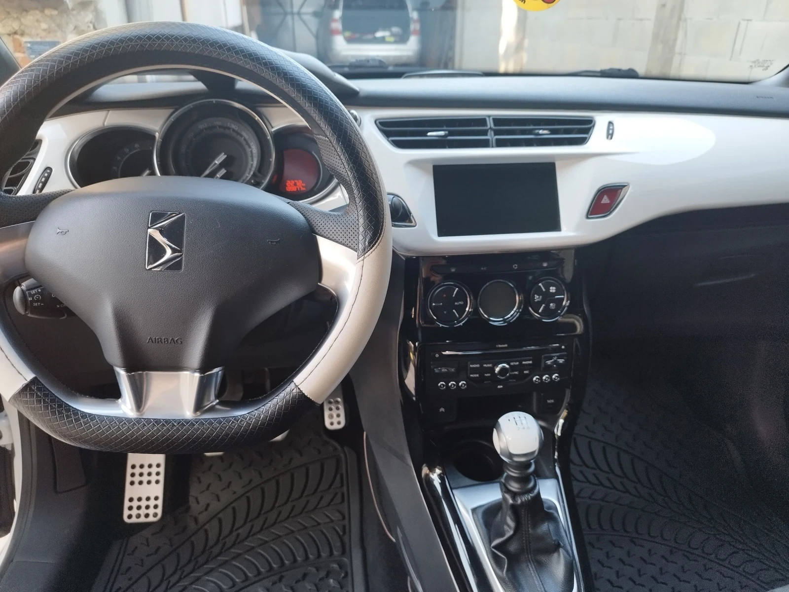 Citroen DS3 1.6 156к.с. | Mobile.bg — изображение 12