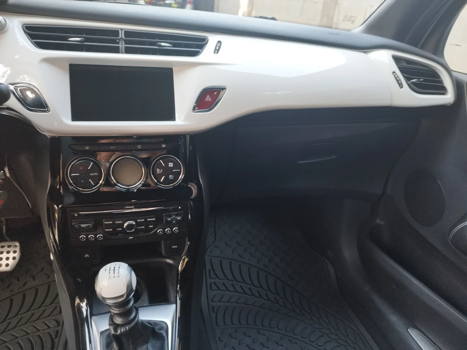 Citroen DS3 1.6 156к.с. | Mobile.bg — изображение 13