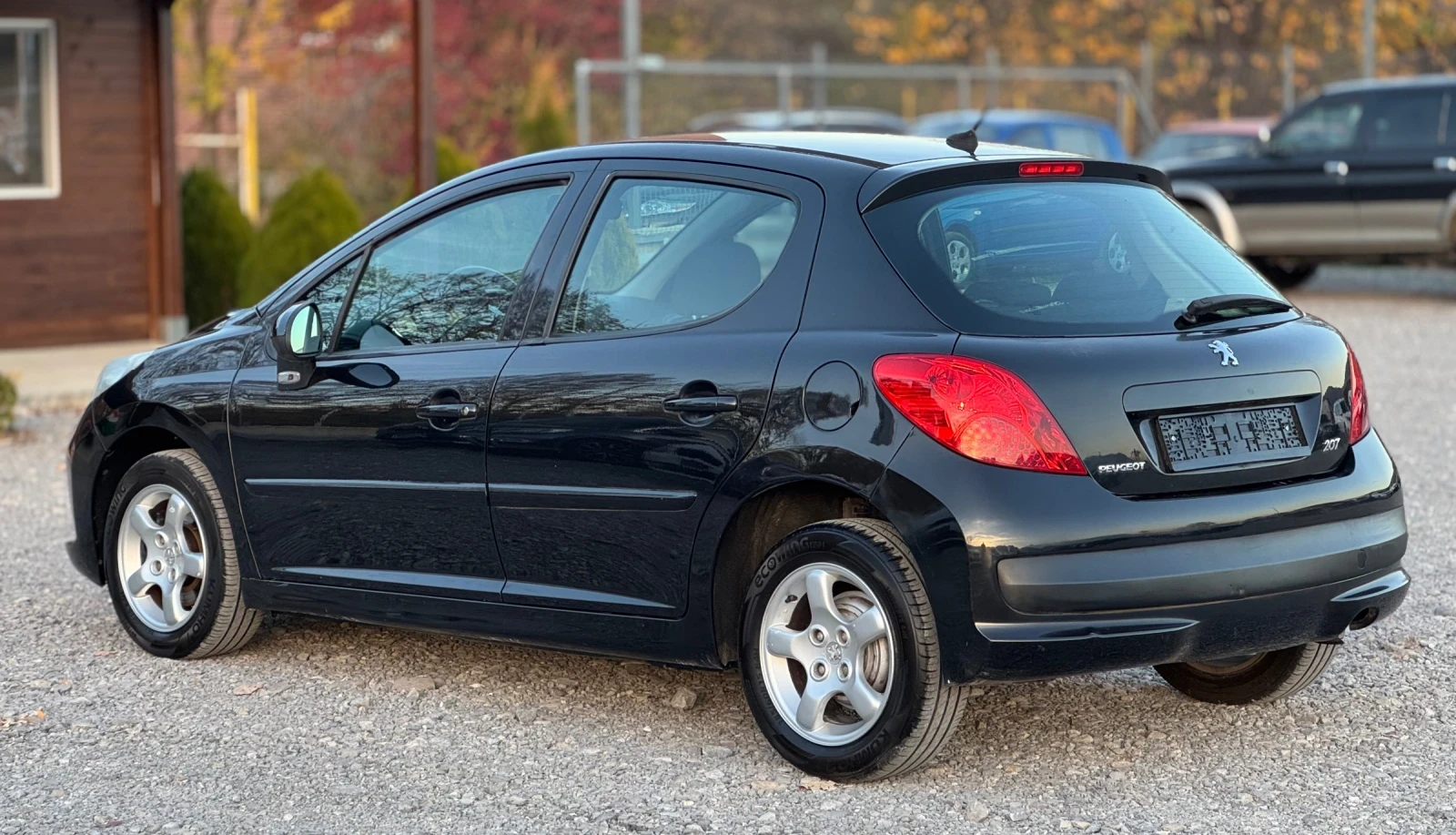 Peugeot 207 1.4i 95к.с * Климатик*  - изображение 4