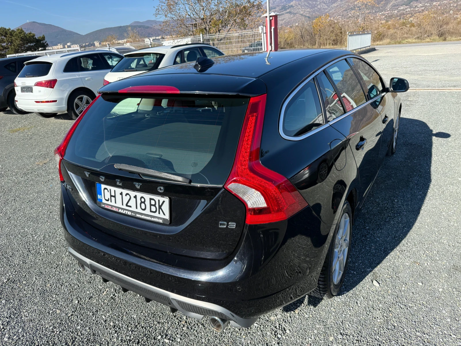 Volvo V60 (KATO НОВА) - изображение 6