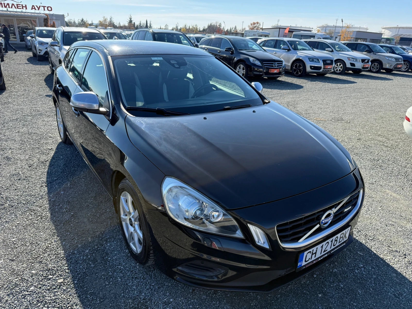 Volvo V60 (KATO НОВА) - изображение 3