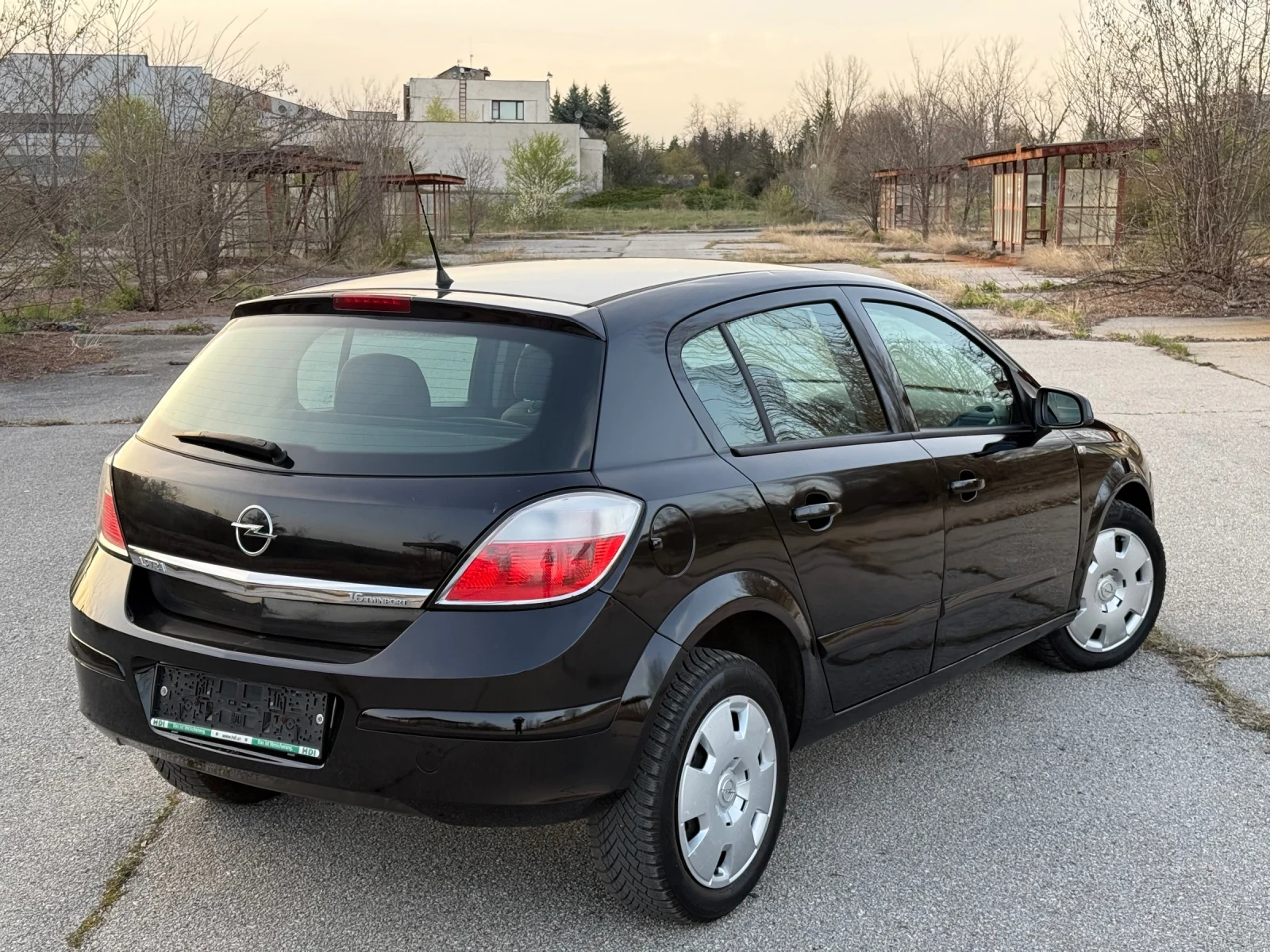 Opel Astra 1.6 TWINPORT 105h.p - изображение 5