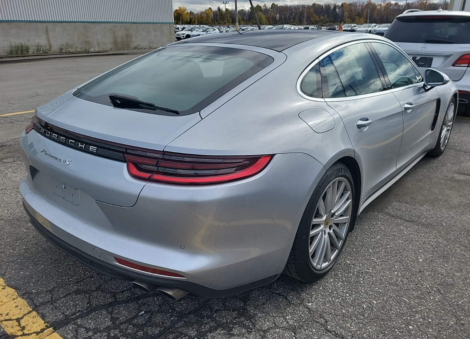 Porsche Panamera 4S - изображение 3