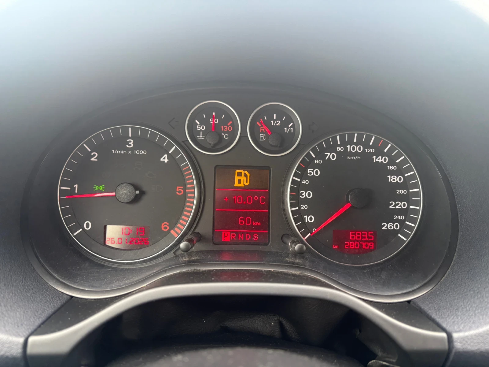 Audi A3 2.TDi DSG - изображение 8