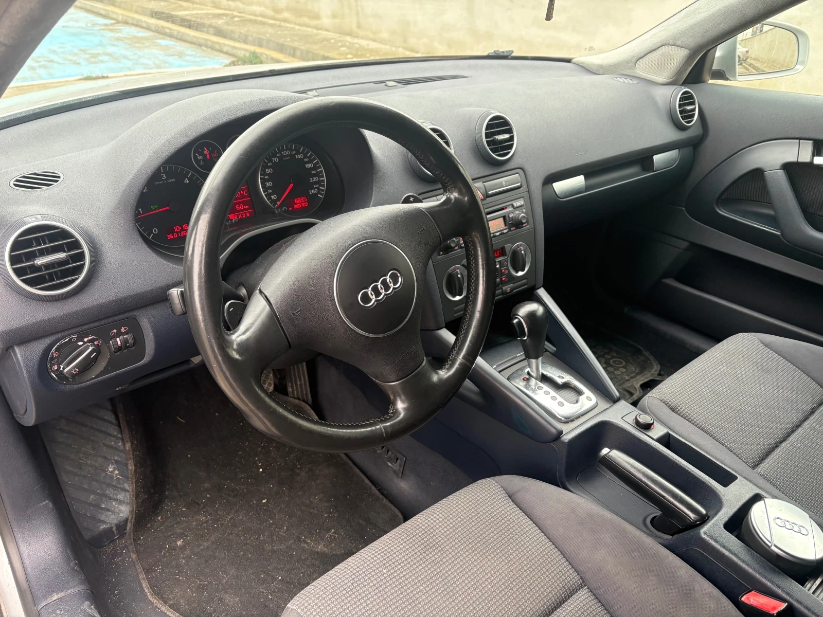 Audi A3 2.TDi DSG - изображение 6