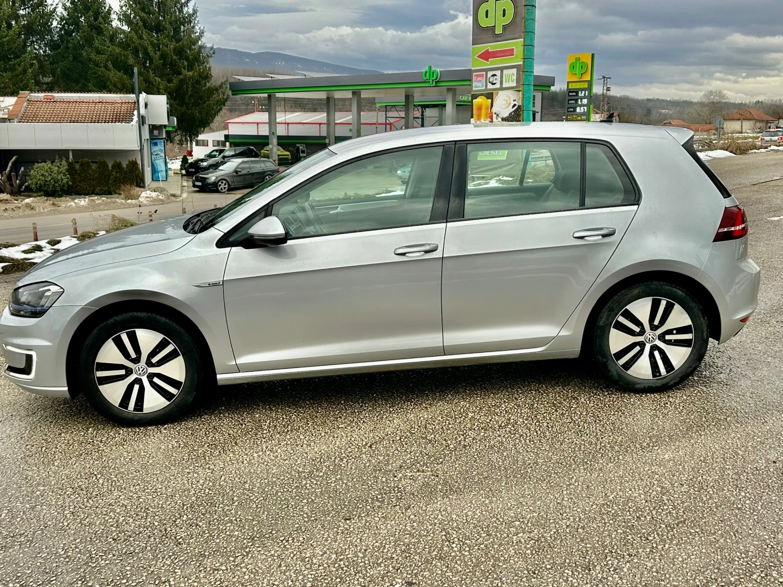 VW Golf E-2015г 24KW 114 хил км.КАТО НОВ !!!! - изображение 4