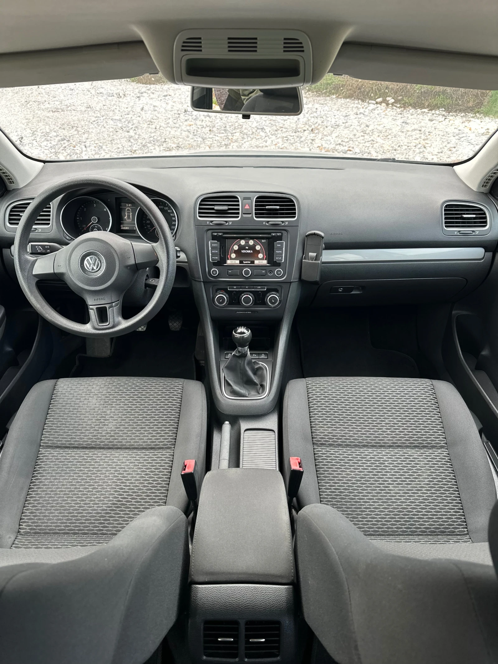 VW Golf Variant 1.6 TDI. * Перфектен* , снимка 9 - Автомобили и джипове - 53803820