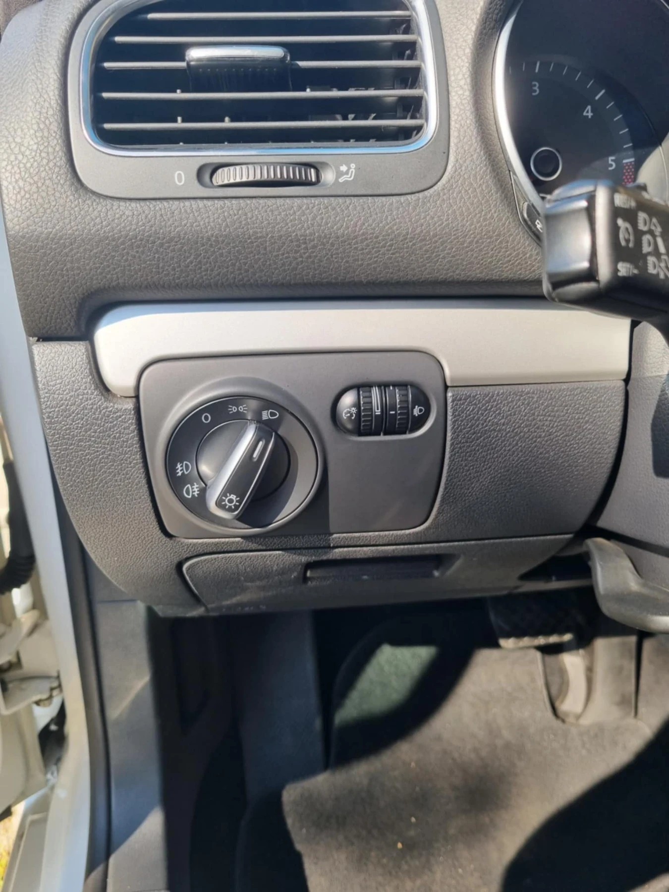 VW Golf 2.0 diesel, снимка 9 - Автомобили и джипове - 53862061