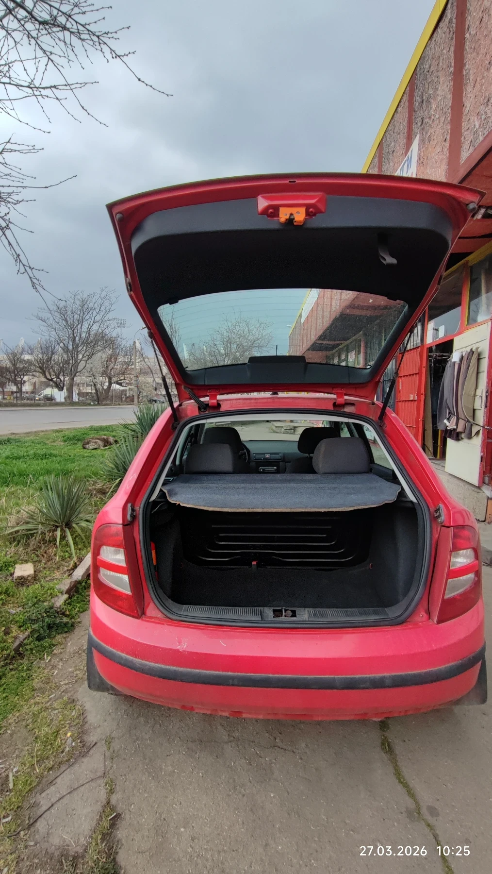 Skoda Fabia 1, 9 SDI , снимка 10 - Автомобили и джипове - 54012341