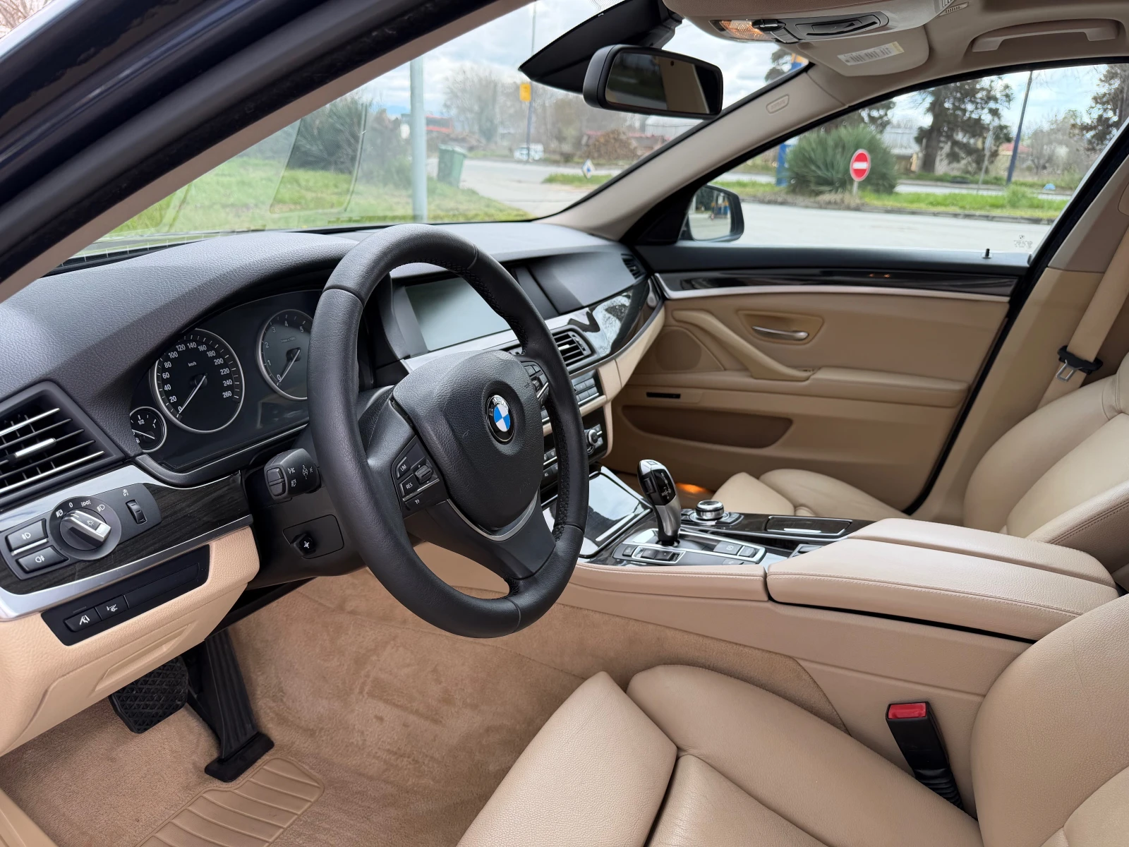 BMW 528 3.0i Luxury, снимка 13 - Автомобили и джипове - 54082884