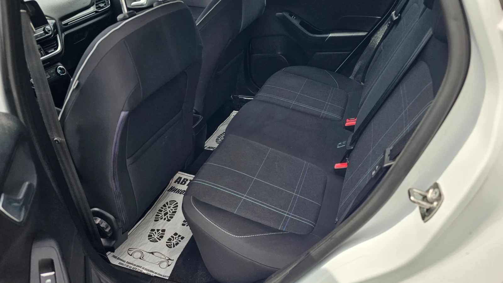Ford Fiesta 1.1i-TOPP, снимка 13 - Автомобили и джипове - 54634946