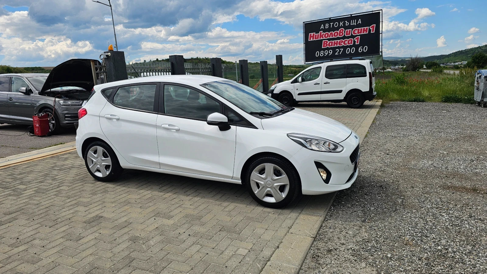 Ford Fiesta 1.1i-TOPP, снимка 3 - Автомобили и джипове - 54634946
