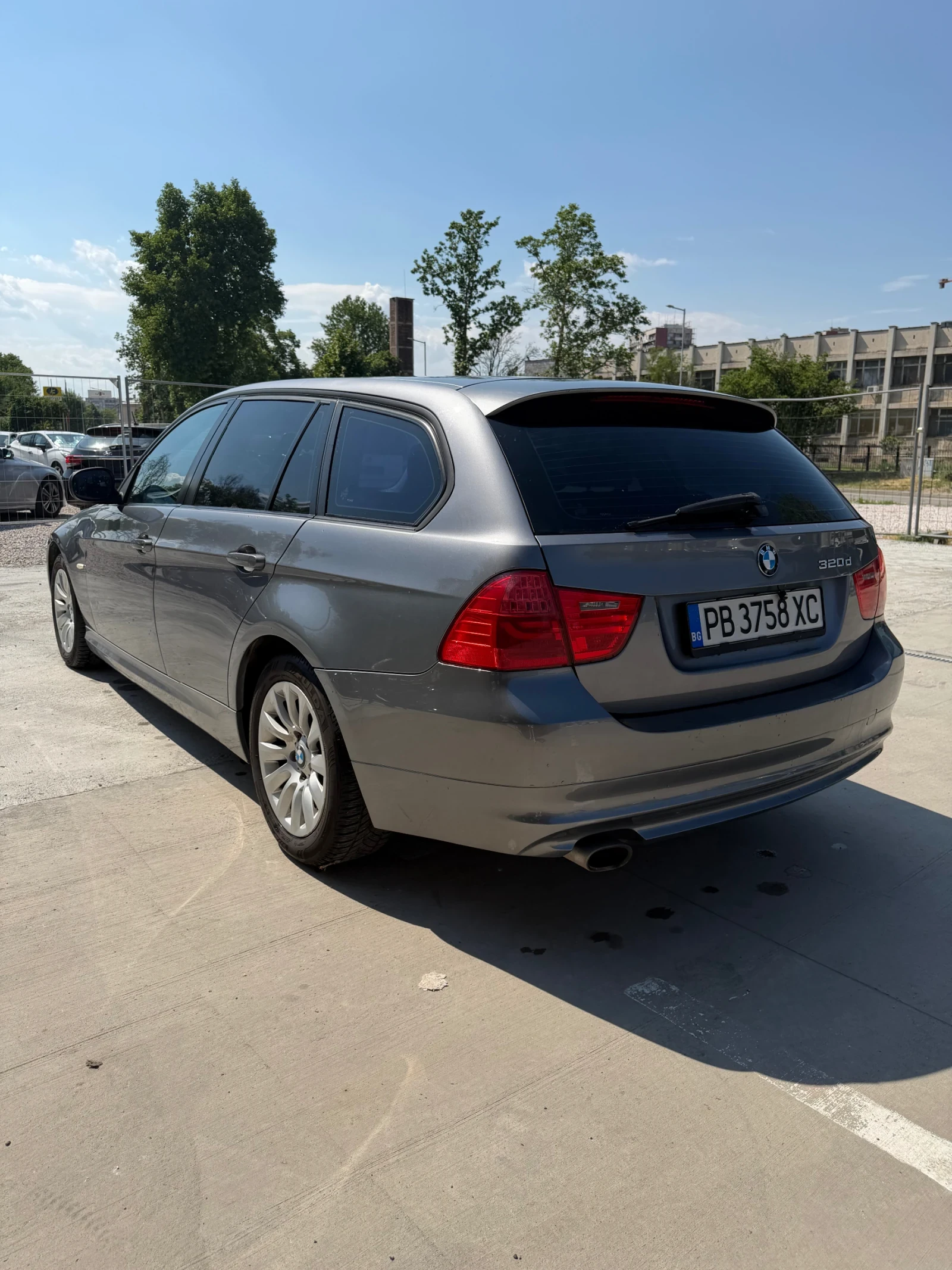 BMW 320 Facelift E91 | Mobile.bg � ����������� 4