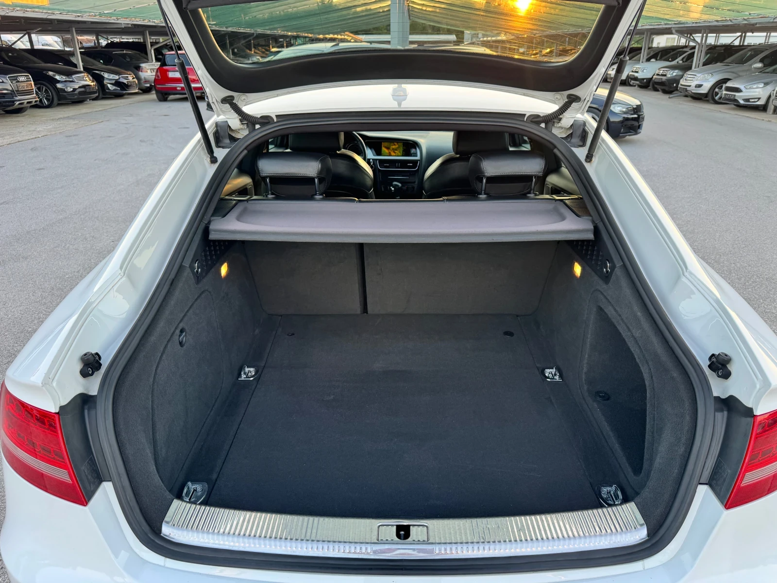 Audi A5 2.0TDI QUATTRO , снимка 10 - Автомобили и джипове - 54865936