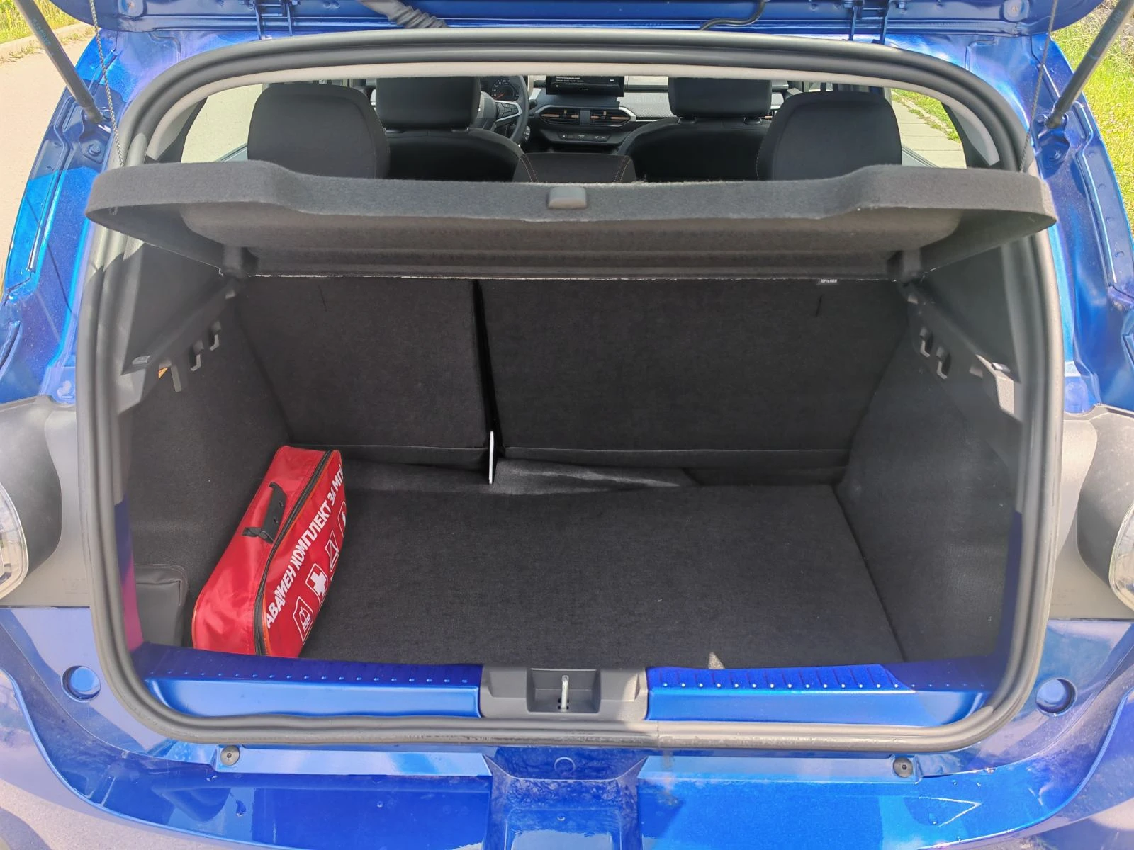 Dacia Sandero Stepway, 1790E за получаване, 1.2TCE ГАЗ - Автомат, снимка 7 - Автомобили и джипове - 54913366