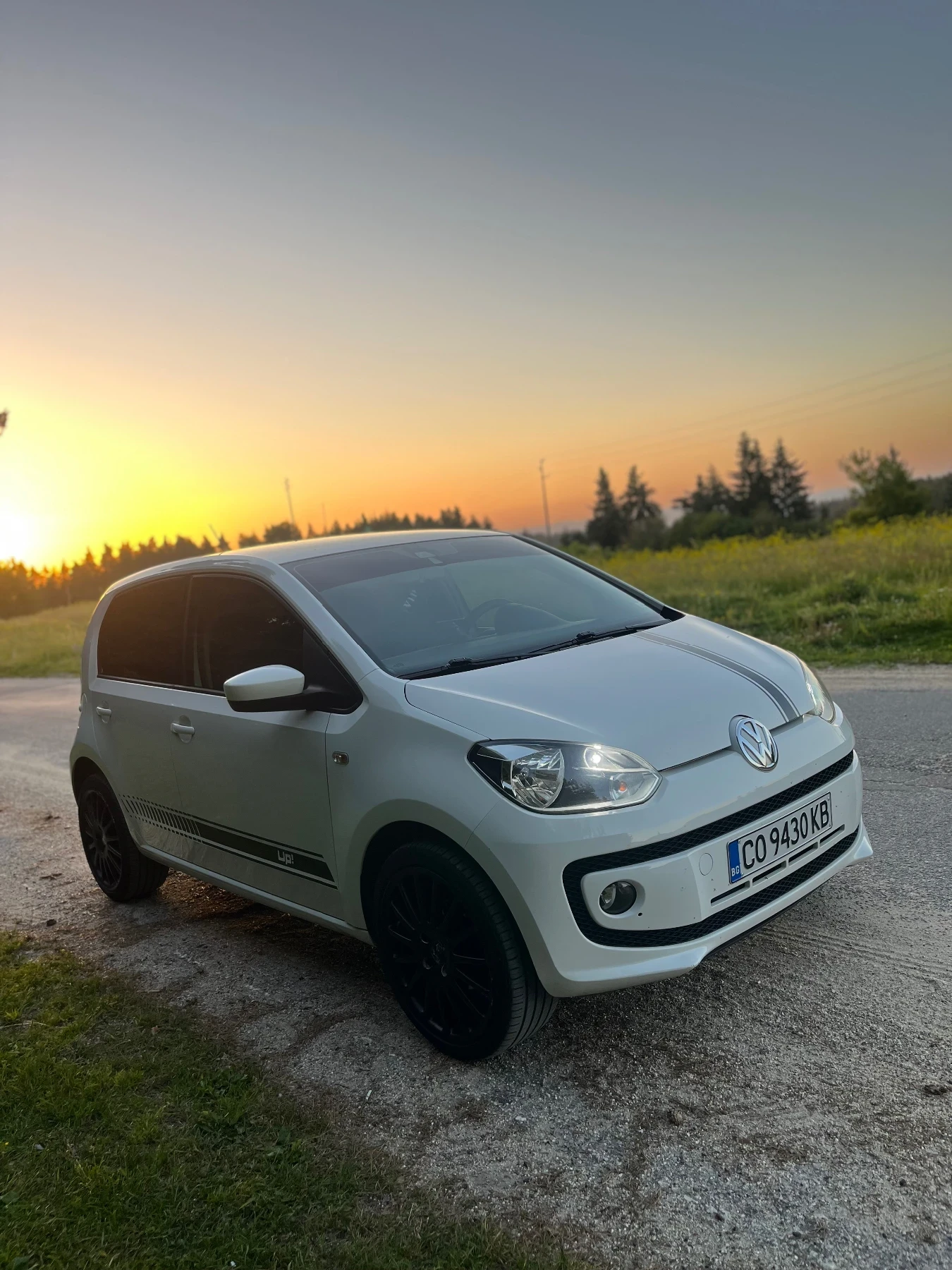 VW Up, снимка 4 - Автомобили и джипове - 55094356