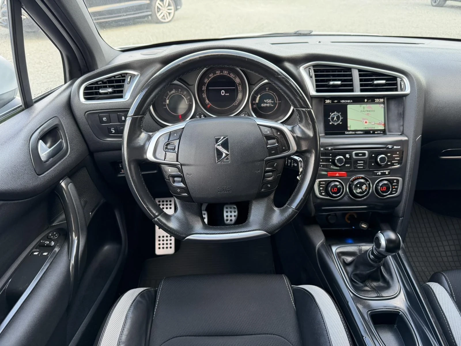 Citroen DS4 2.0hdi 168хил. РЕАЛНИ КМ, снимка 12 - Автомобили и джипове - 55674457