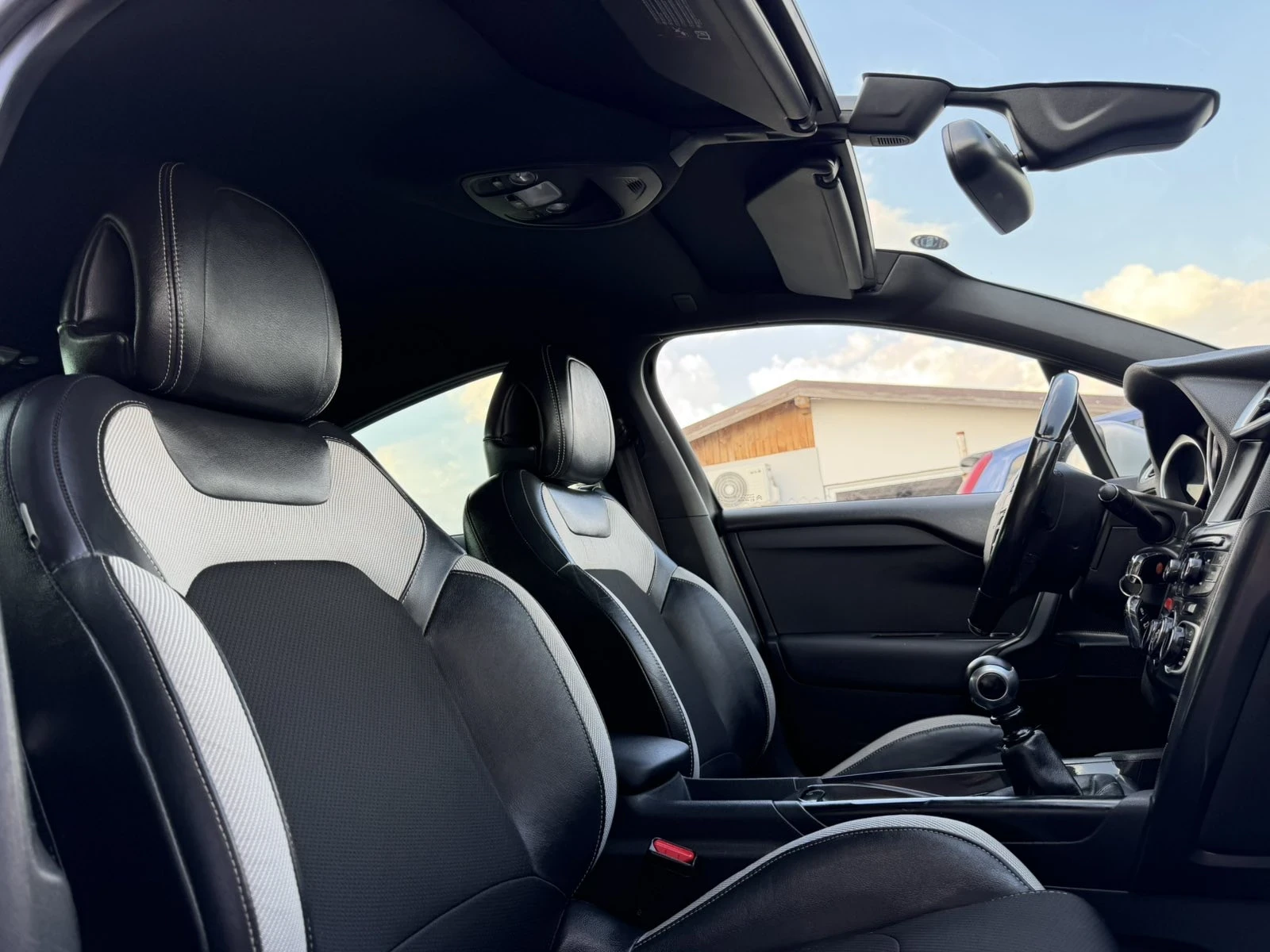 Citroen DS4 2.0hdi 168хил. РЕАЛНИ КМ, снимка 10 - Автомобили и джипове - 55674457