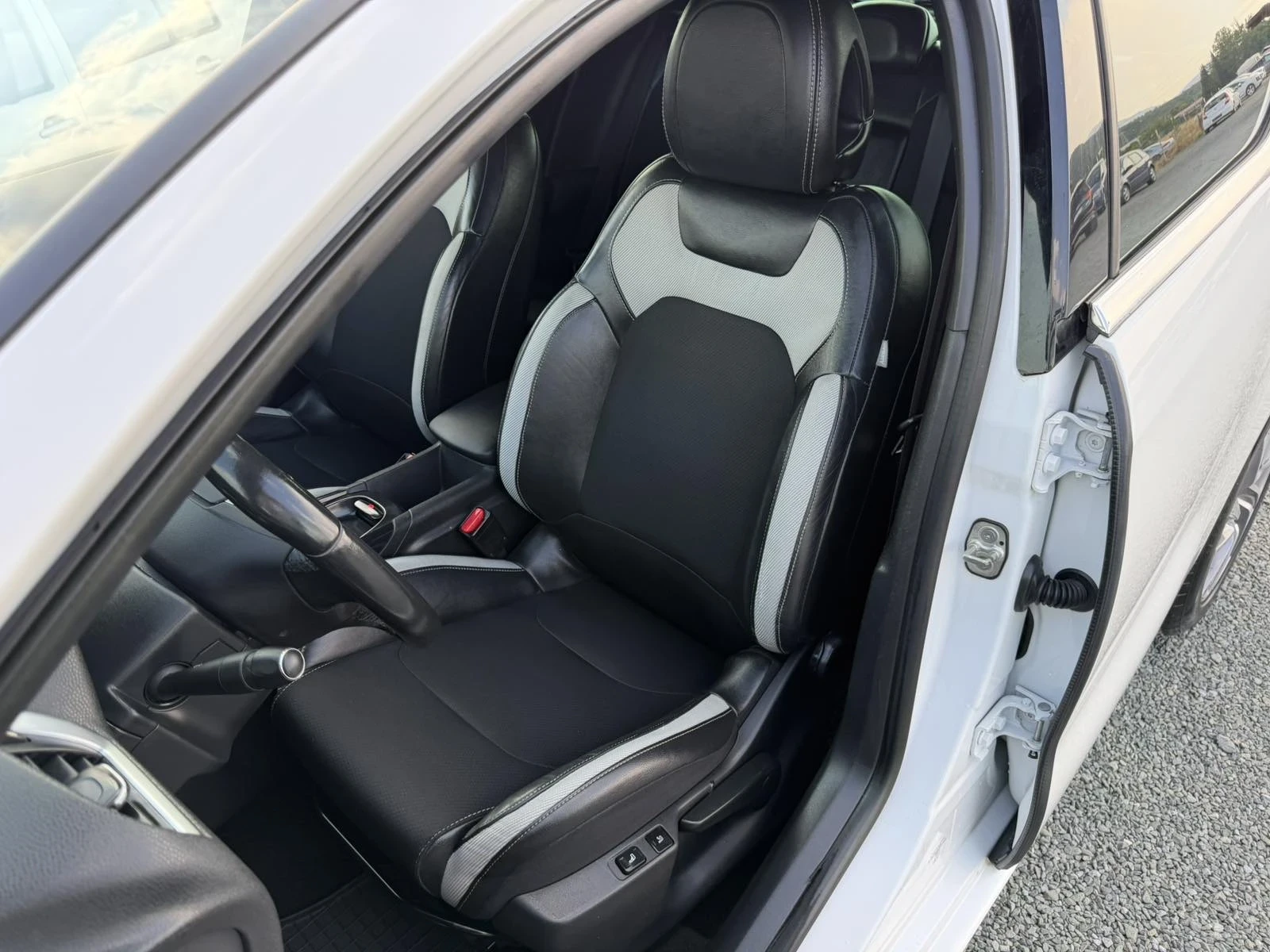 Citroen DS4 2.0hdi 168хил. РЕАЛНИ КМ, снимка 14 - Автомобили и джипове - 55674457