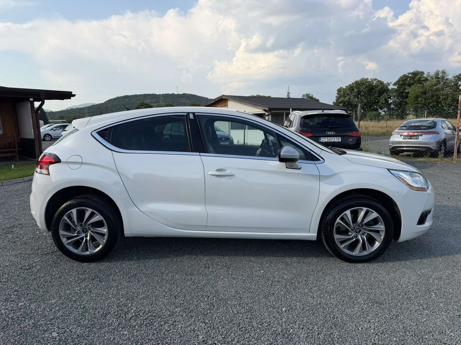 Citroen DS4 2.0hdi 168хил. РЕАЛНИ КМ, снимка 6 - Автомобили и джипове - 55674457