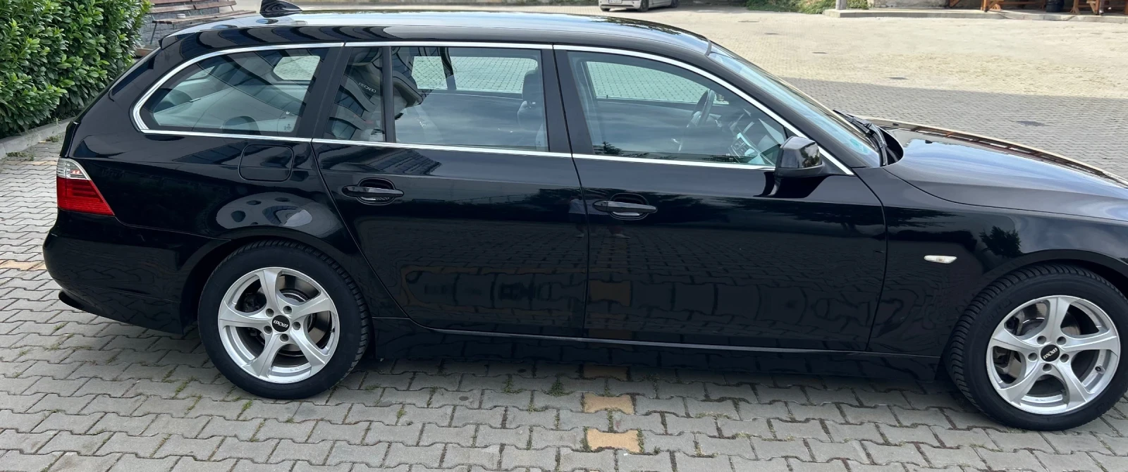 BMW 530 Xi, снимка 6 - Автомобили и джипове - 55970904