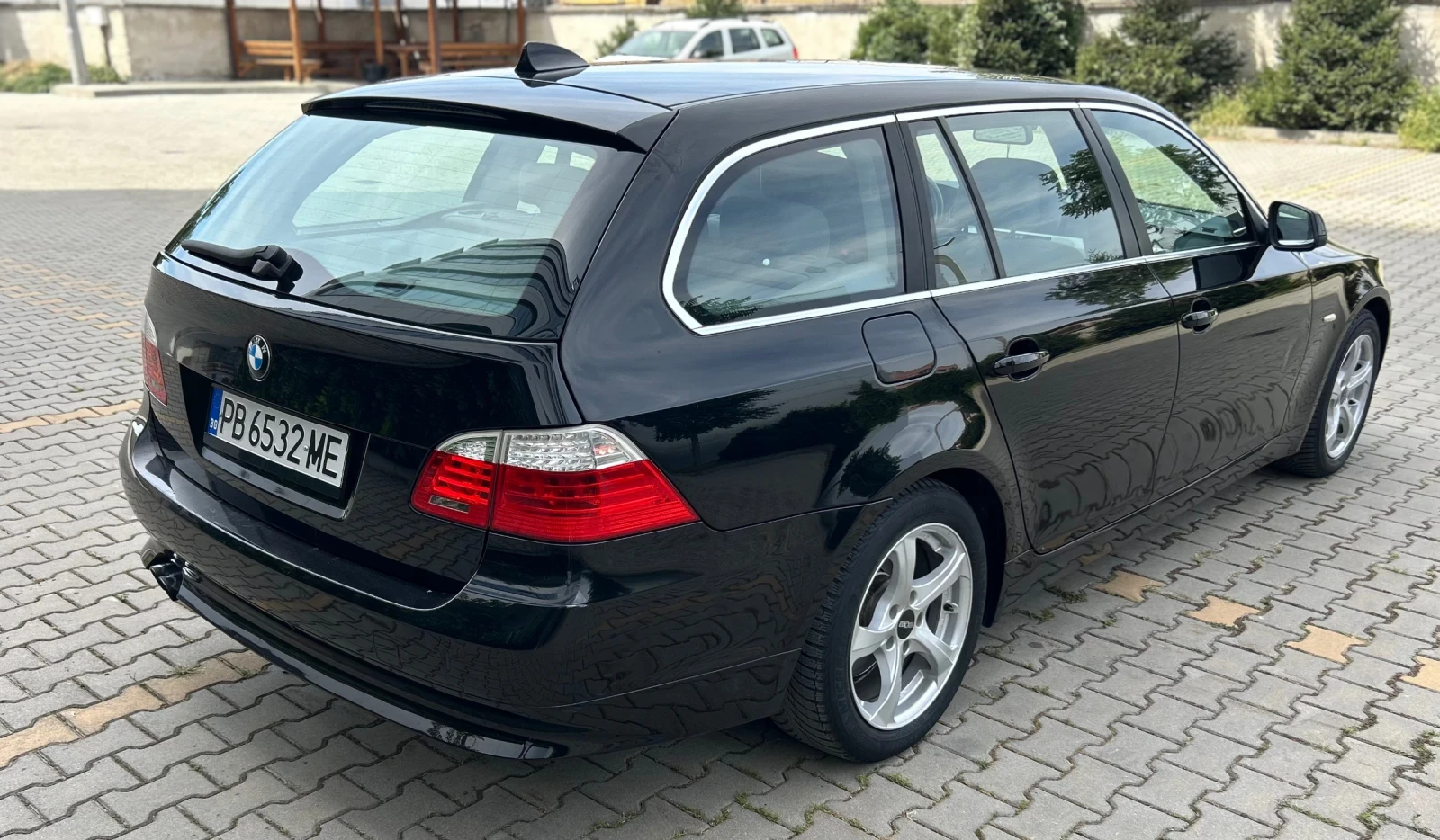BMW 530 Xi, снимка 3 - Автомобили и джипове - 55970904