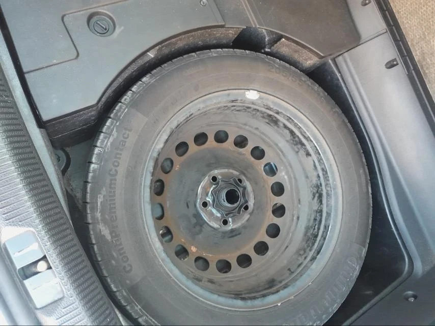 VW Passat, снимка 8 - Автомобили и джипове - 56140351