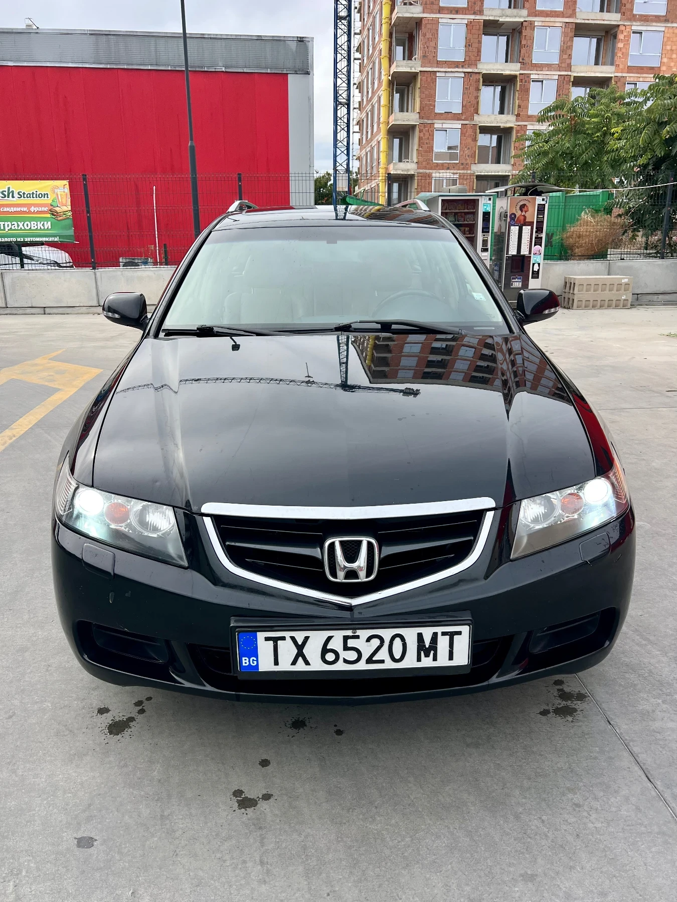 Honda Accord 2.2 i-CTDi Обслужена!, снимка 3 - Автомобили и джипове - 56272145