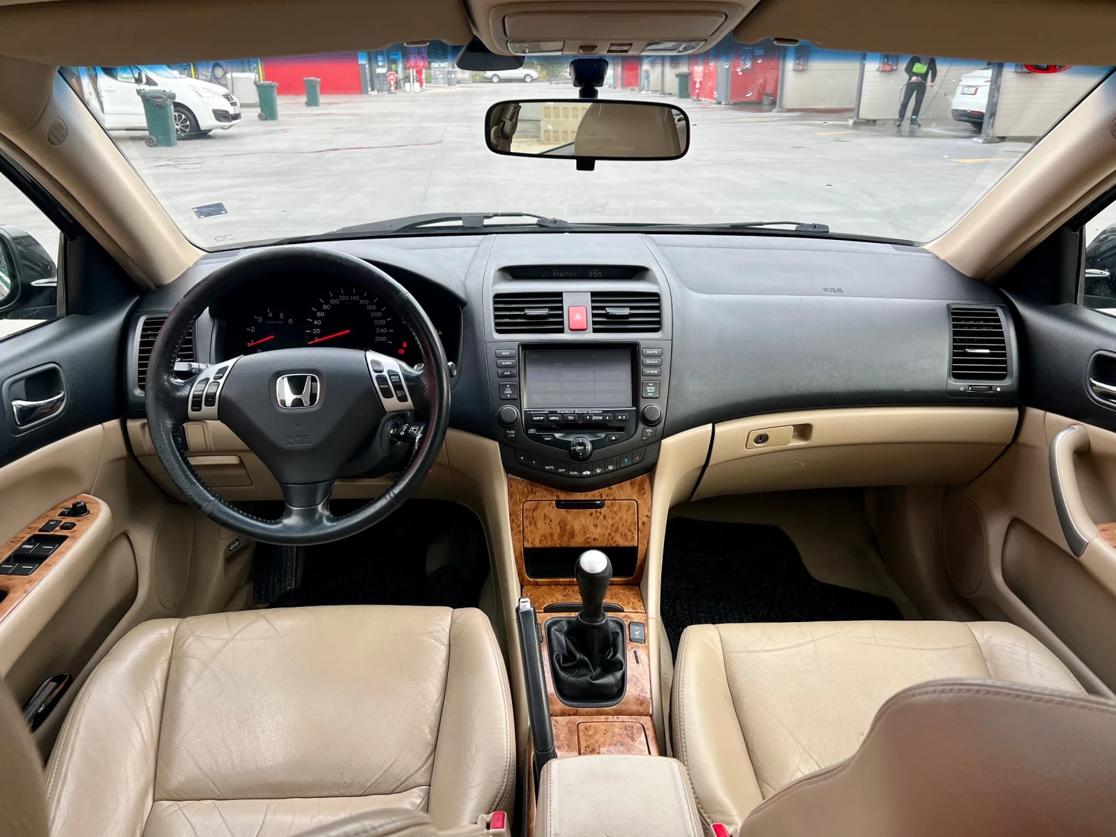 Honda Accord 2.2 i-CTDi Обслужена!, снимка 8 - Автомобили и джипове - 56272145