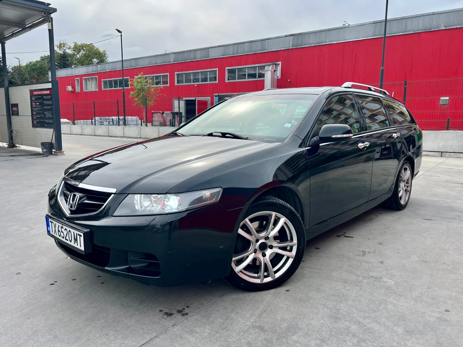 Honda Accord 2.2 i-CTDi Обслужена!, снимка 2 - Автомобили и джипове - 56272145