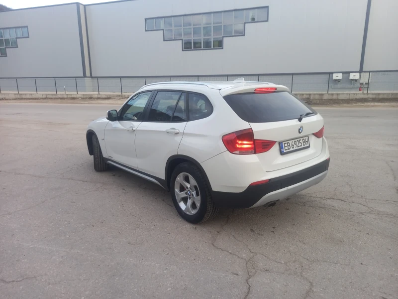 BMW X1, снимка 4 - Автомобили и джипове - 48553710