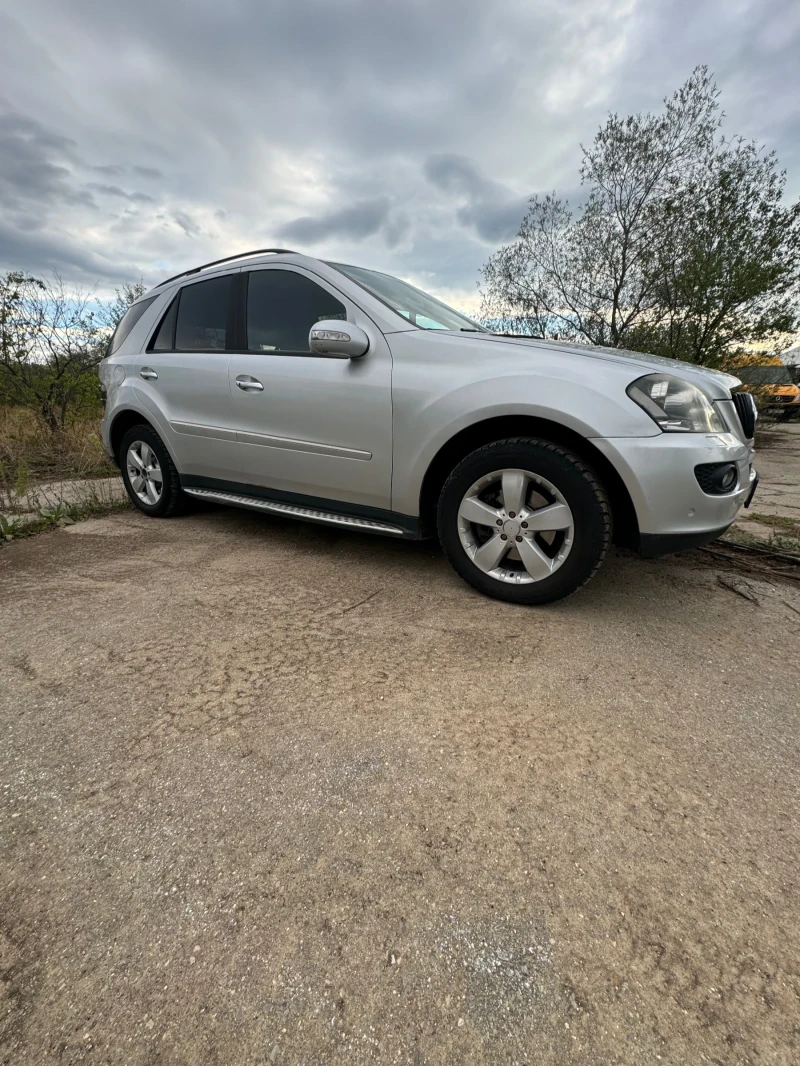 Mercedes-Benz ML 500, снимка 2 - Автомобили и джипове - 48978779