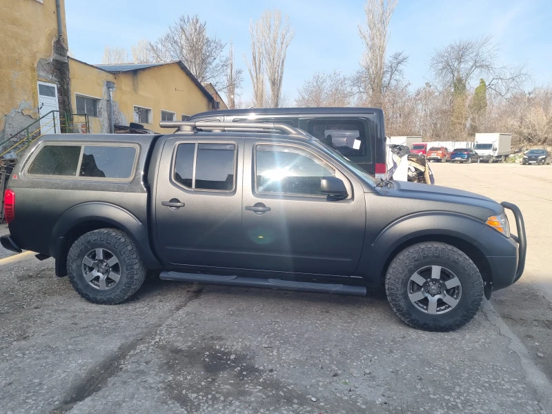 Nissan Frontier PRO-4X , снимка 3 - Автомобили и джипове - 49431357