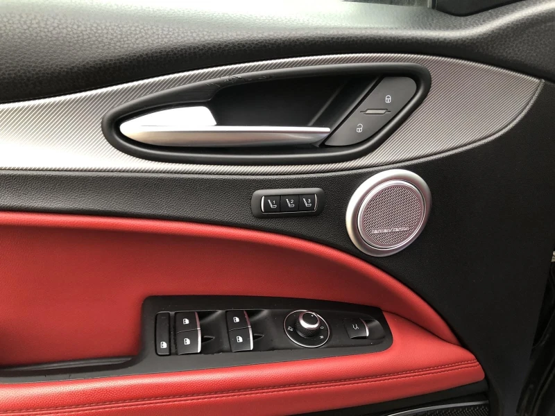 Alfa Romeo Stelvio VELOCE Q4 FULL FULL, снимка 14 - Автомобили и джипове - 52933416