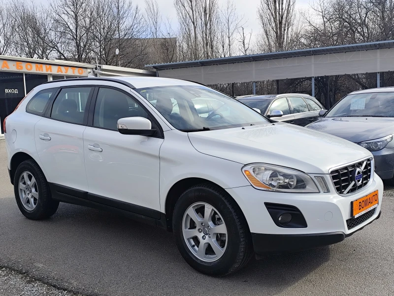 Volvo XC60 2.4D-4* 4X4* АВТОМАТИК* LED* , снимка 3 - Автомобили и джипове - 53380278