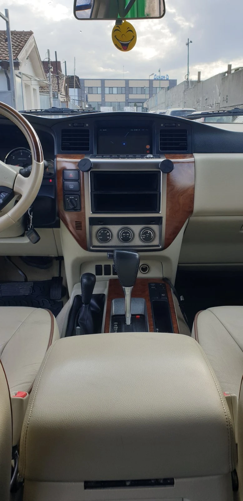 Nissan Patrol, снимка 11 - Автомобили и джипове - 52298562