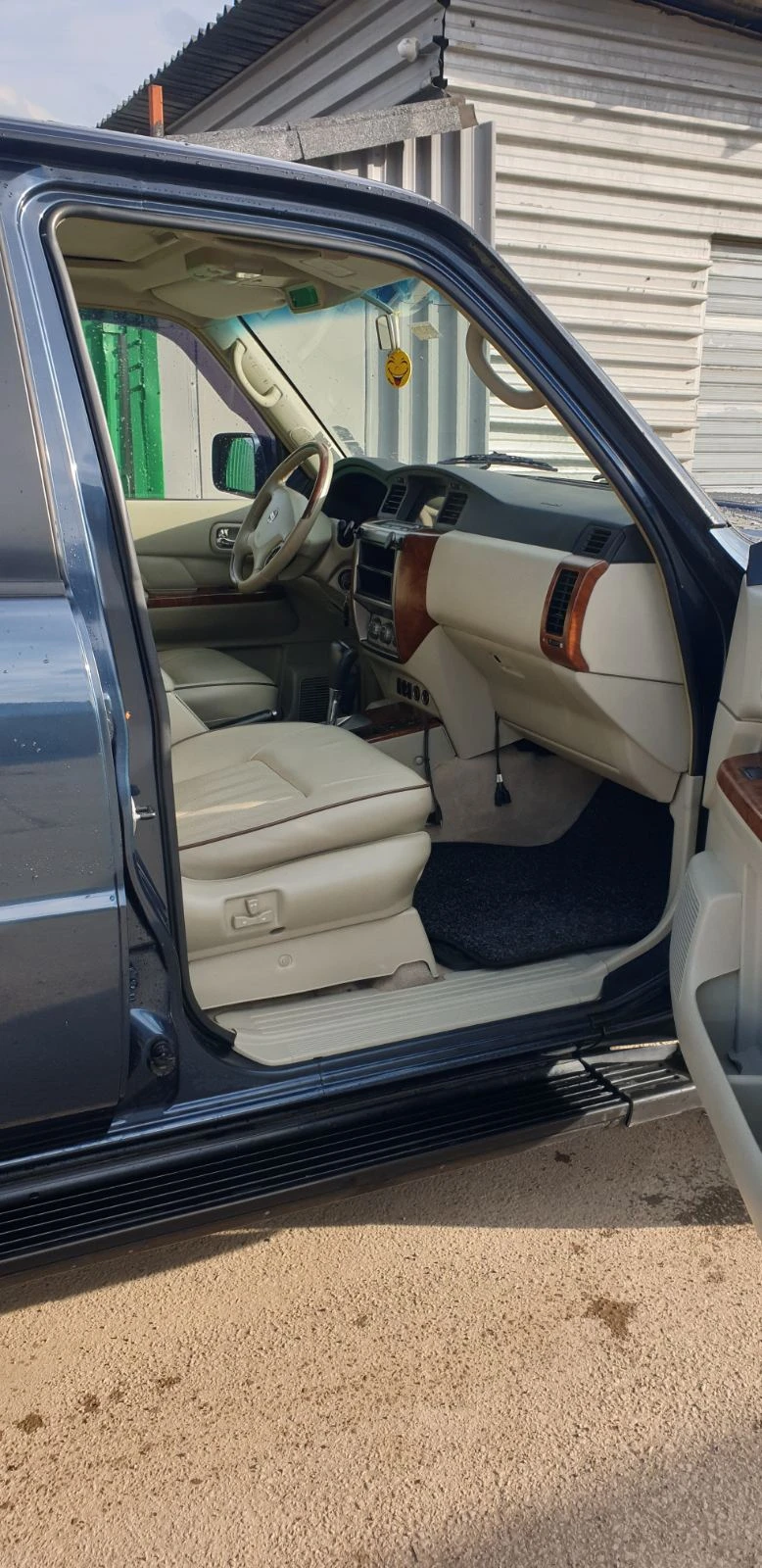 Nissan Patrol, снимка 16 - Автомобили и джипове - 52298562