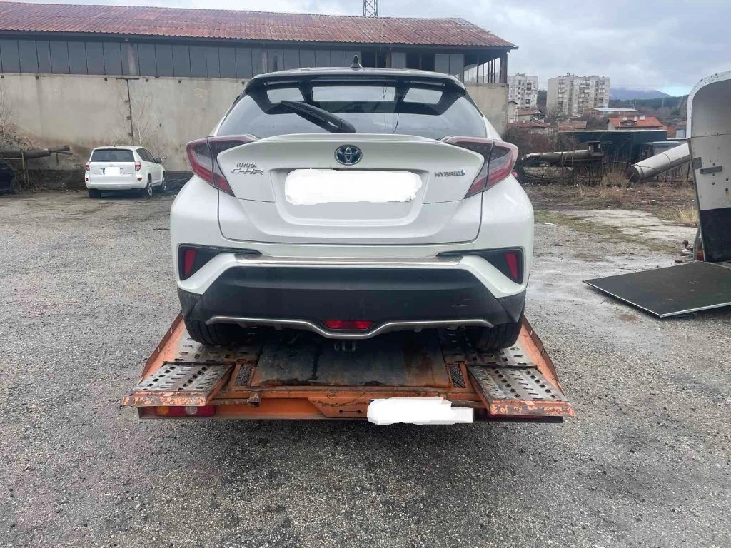 Toyota C-HR 2.0hybrid, снимка 1