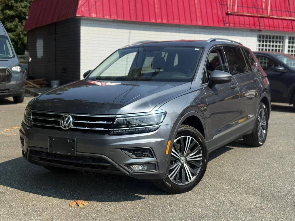 VW Tiguan Highline* 4Motion* АвтоКредит* (Цена до БГ), снимка 1