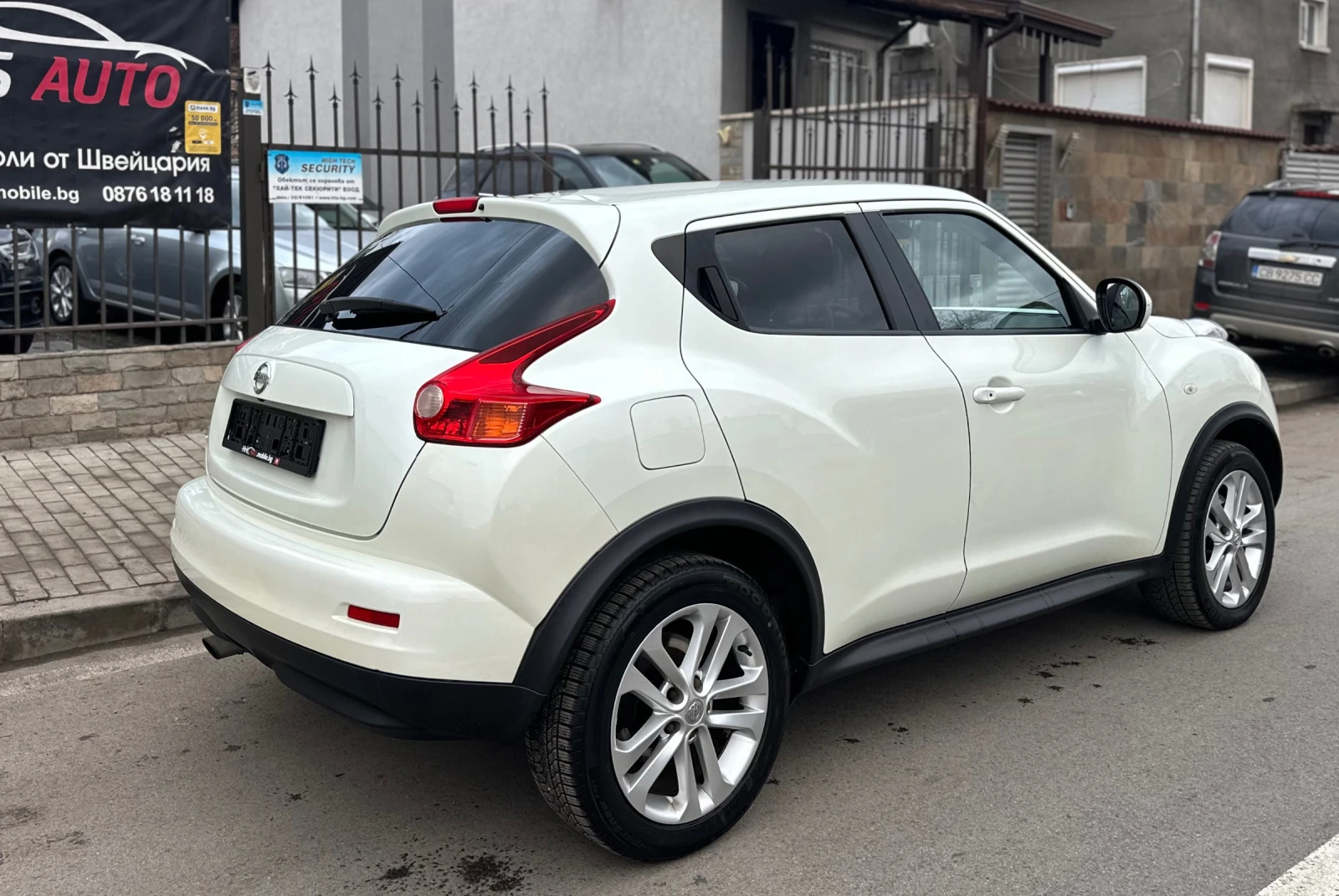 Nissan Juke 1, 6 Turbo/4* 4/Keyless, Автоматик, Навигация, Кам - изображение 3