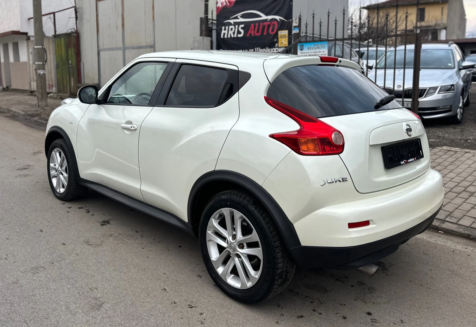 Nissan Juke 1, 6 Turbo/4* 4/Keyless, Автоматик, Навигация, Кам - изображение 5