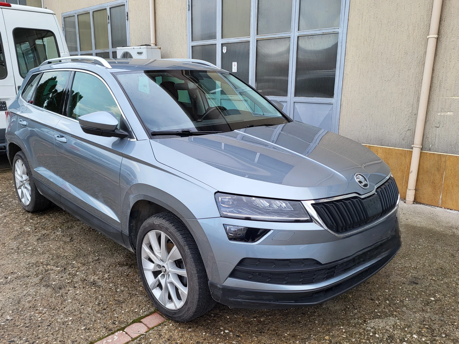 Skoda Karoq 1, 6 D STYLE FULL-КАЧВАШ СЕ И КАРАШ !!! - изображение 3