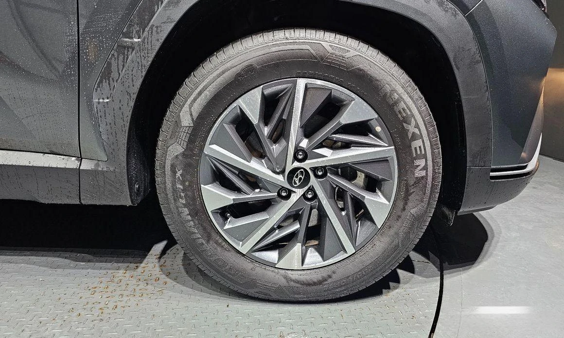 Hyundai Tucson Diesel 2.0 2WD Premium * НАЙ-ДОБРА ЦЕНА В БЪЛГАРИЯ - изображение 5