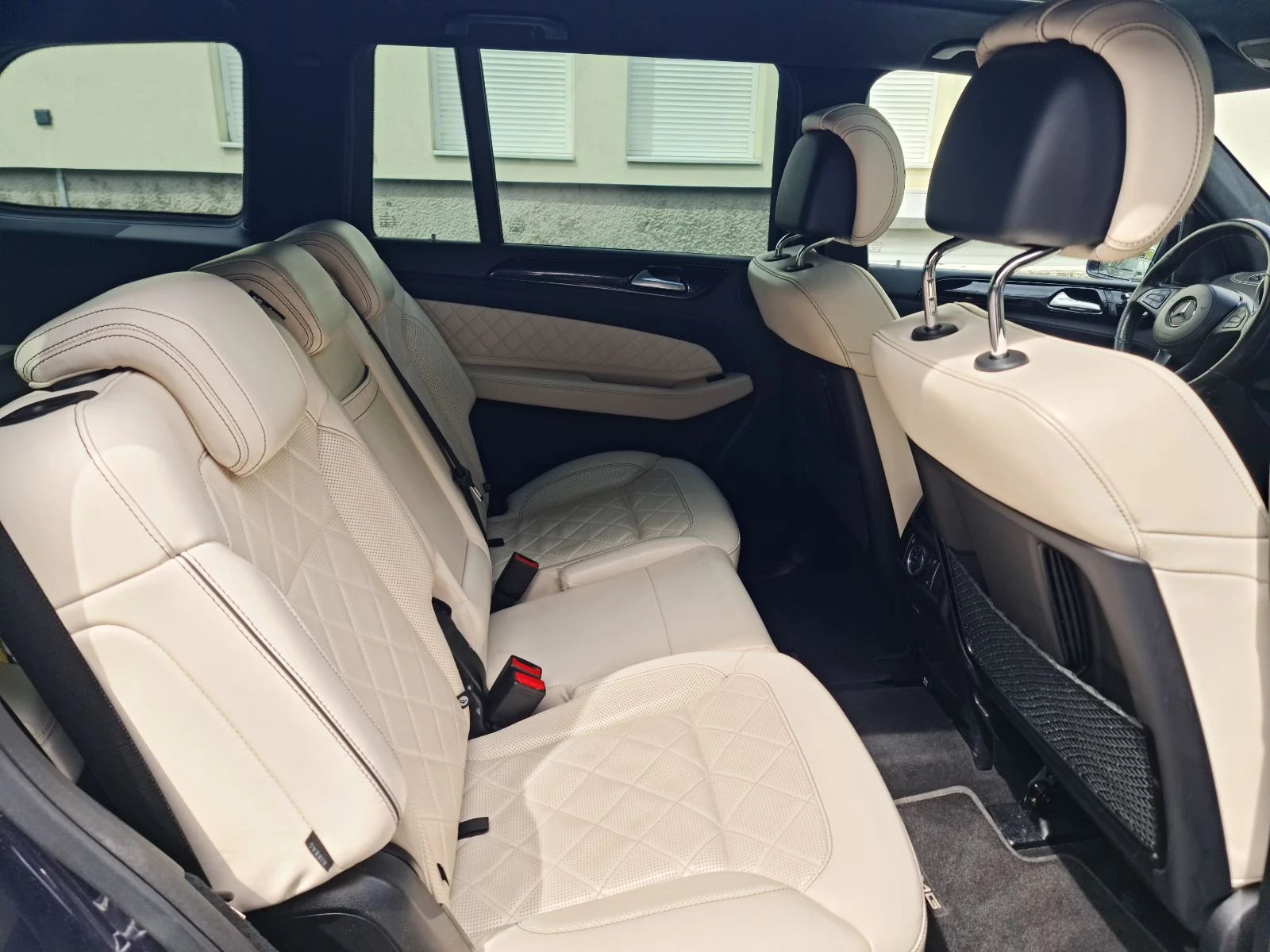 Mercedes-Benz GLS 400 AMG FULL PACK/N1/ДДС/Шита кожа/Алкантара/Offroad.. - изображение 10