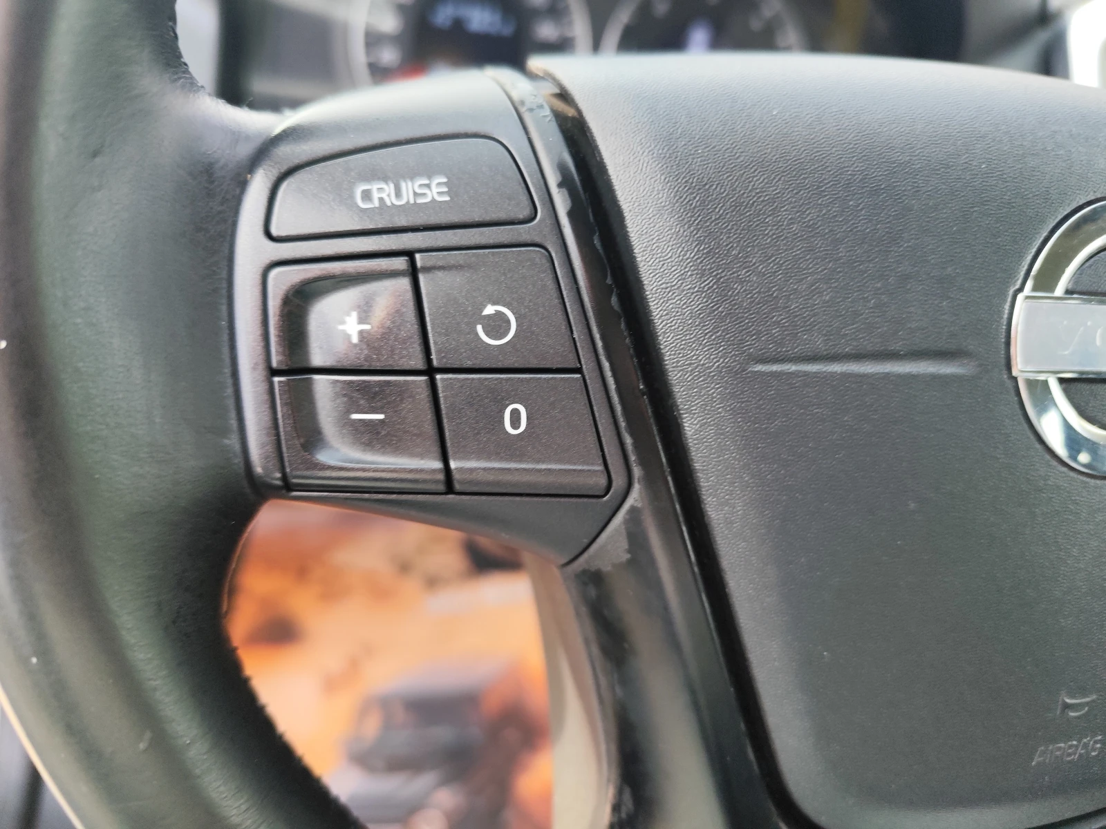 Volvo XC60 2.4D-4* 4X4* АВТОМАТИК* LED*  - изображение 10