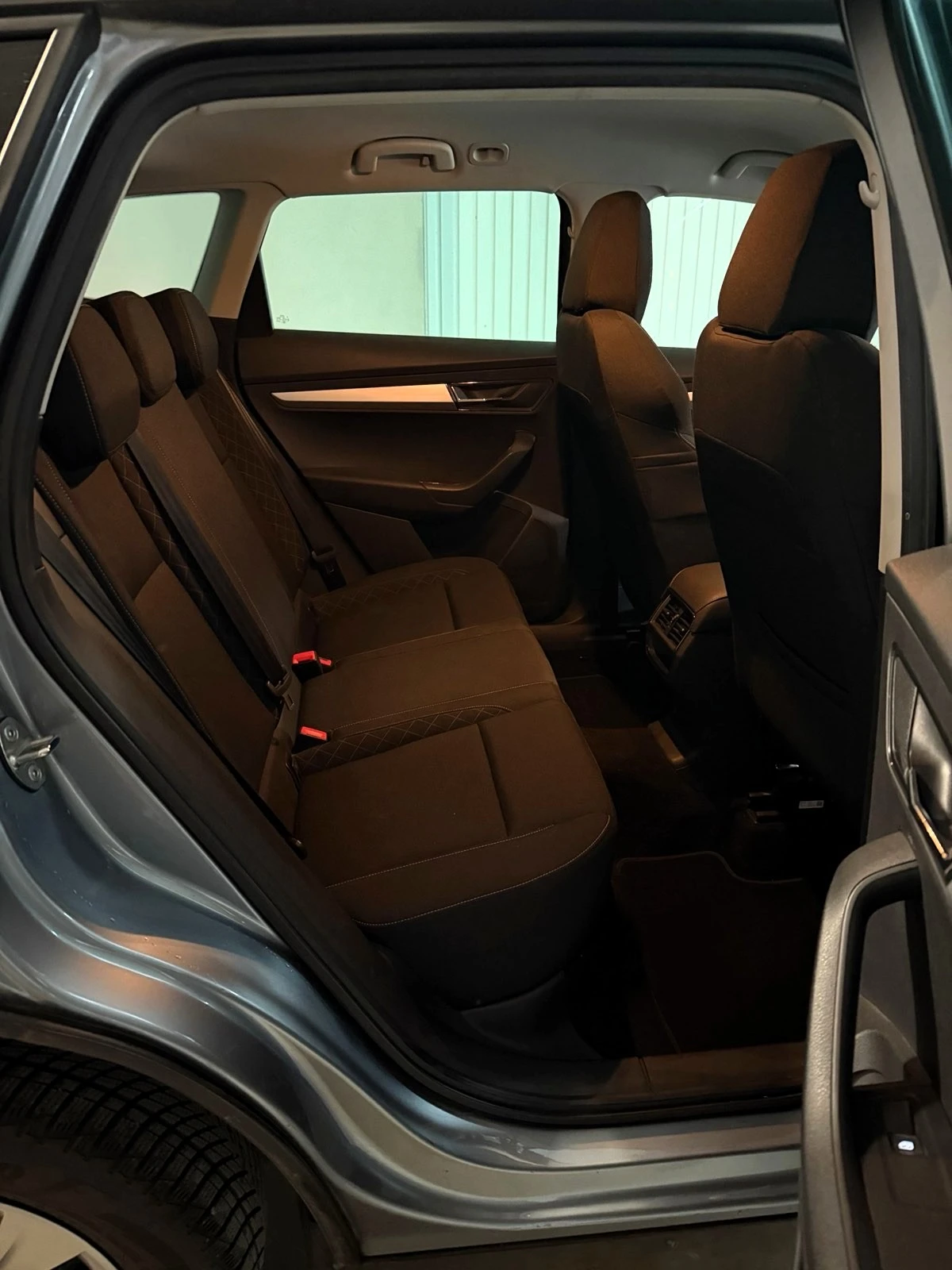 Skoda Karoq  4x4 150 к.с , Автомат 7ск.Нови Зимни Гуми  - изображение 6