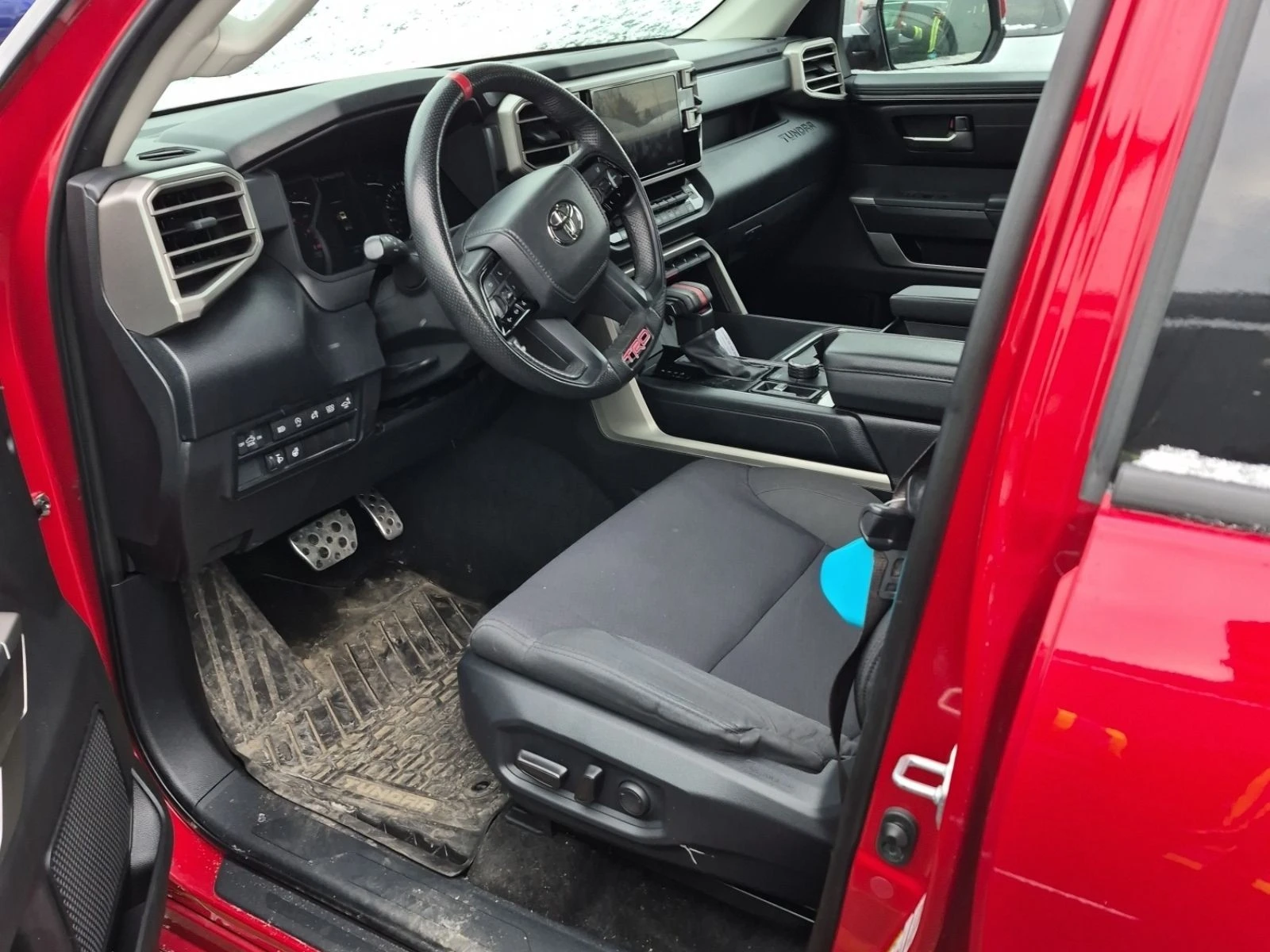 Toyota Tundra SR CREW CAB STD BED АВТО КРЕДИТ, снимка 9 - Автомобили и джипове - 53949865